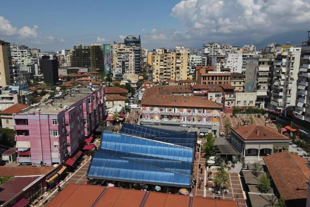 Central Apartment Tirana Buitenkant foto