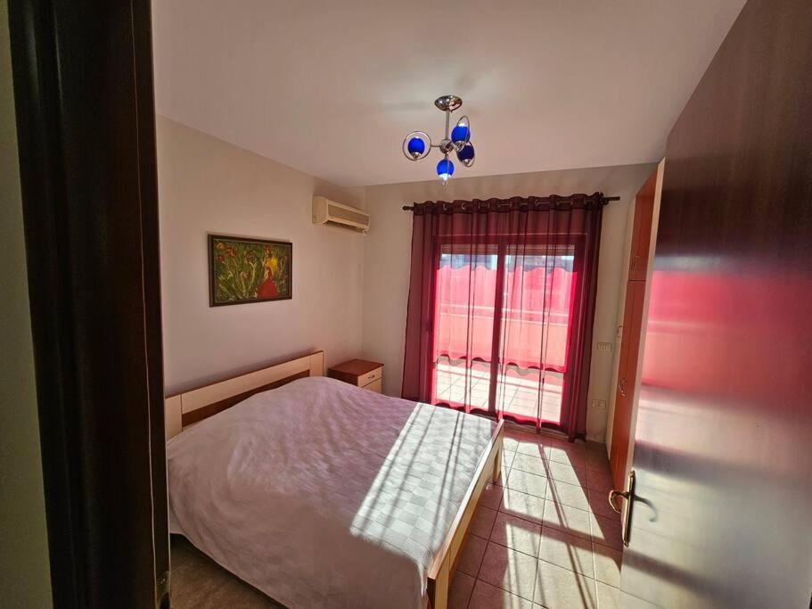 Central Apartment Tirana Buitenkant foto