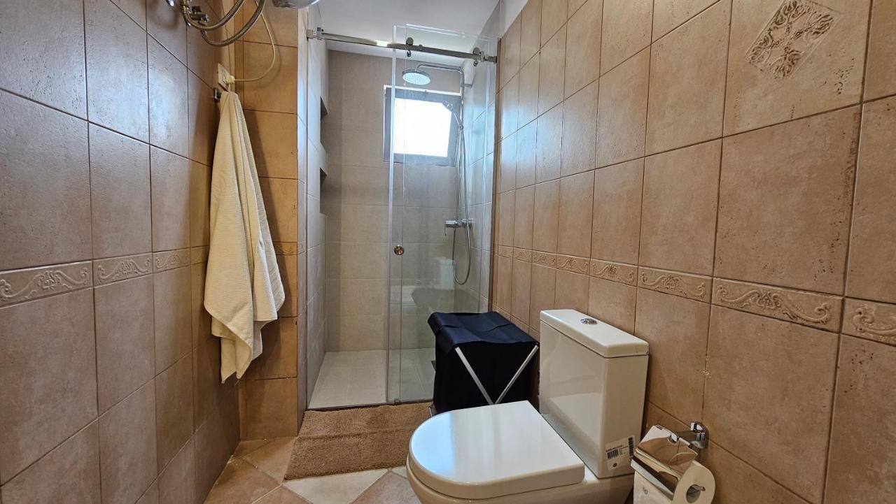 Central Apartment Tirana Buitenkant foto